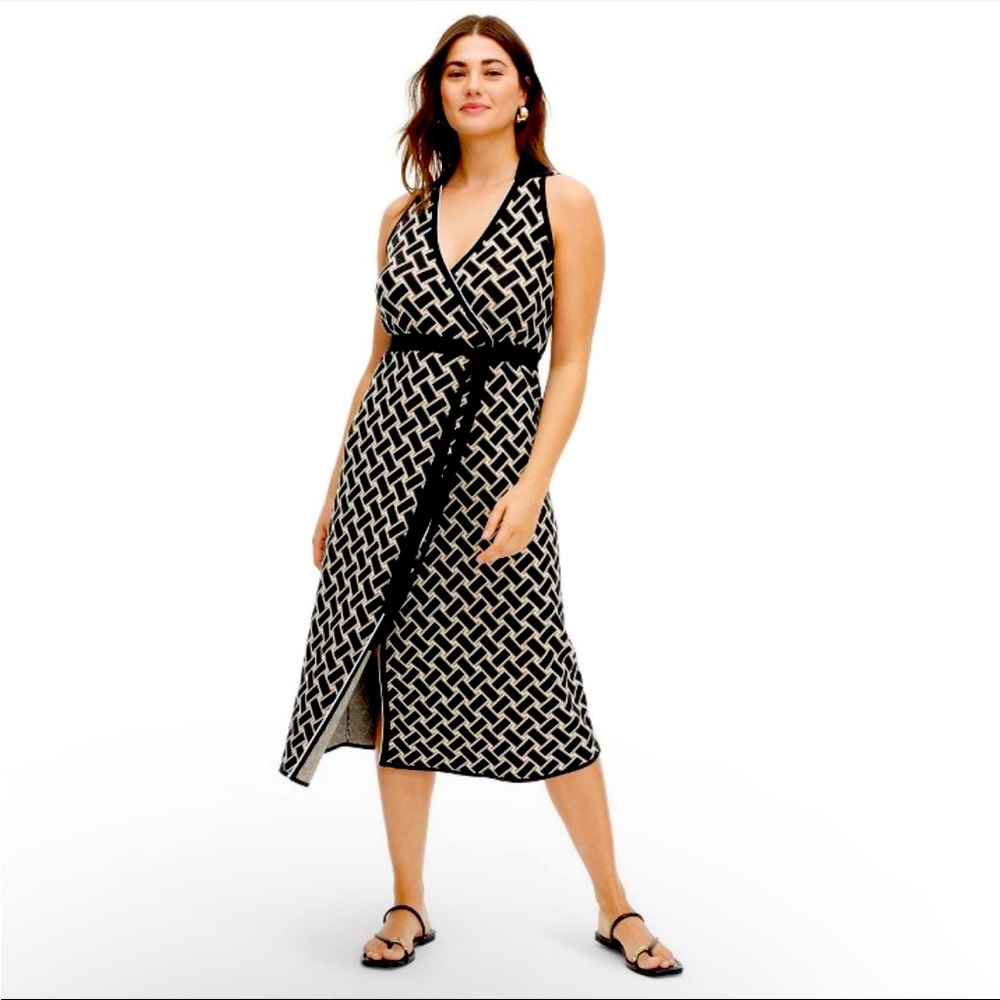 Women’s Collared Sleeveless Vintage Weave Neutral Sweaterknit Midi Wrapdress